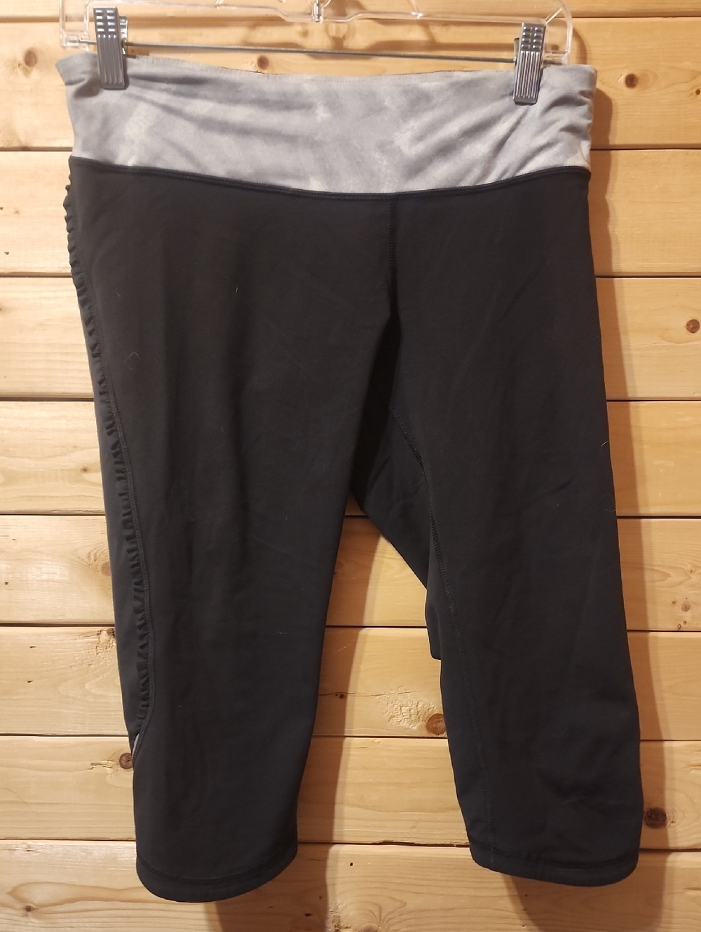 Womens Lululemon Running With My Homies Capri Size 8 Inseam 15in
